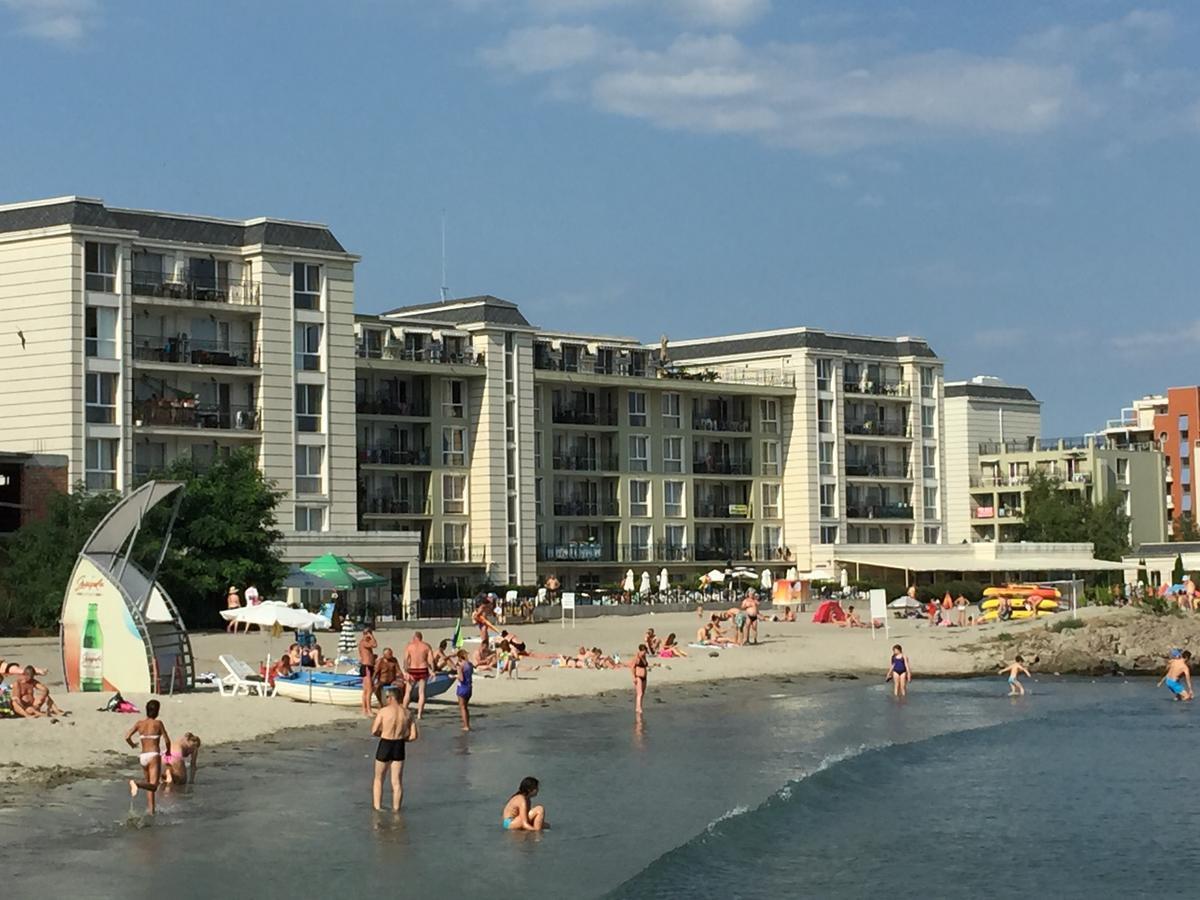 Apartments Helios Pomorie Exteriör bild